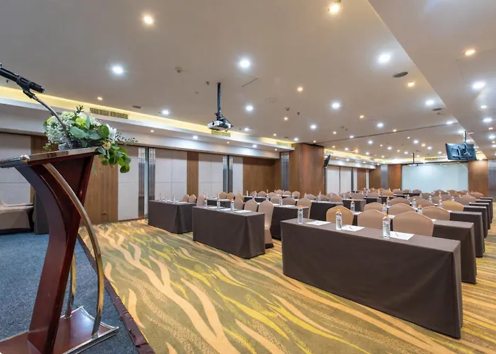 Maple Hotel 5*