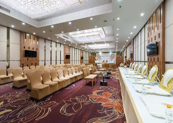 Maple Hotel 5*