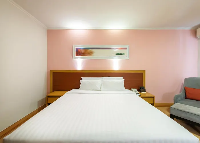 Hotel Maple