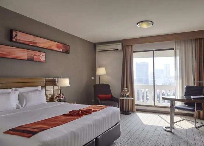 Maple Hotel