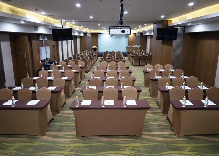 Maple Hotel 5*
